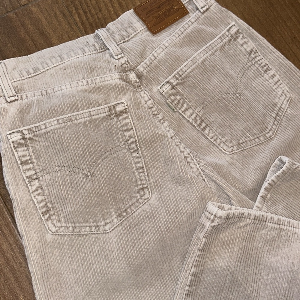 Levis Corduroy Jeans